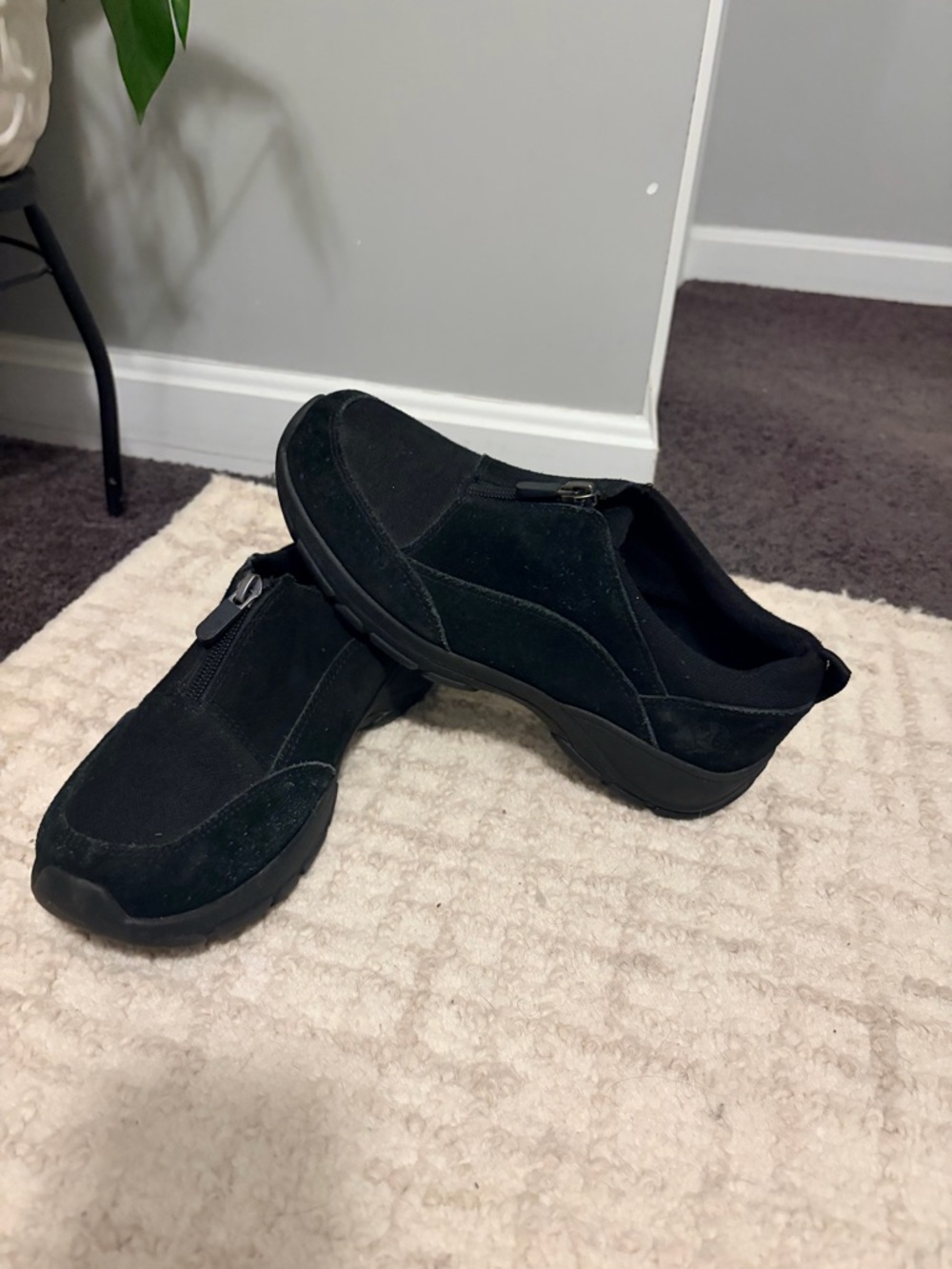 Lands’ End Black Suede Zip Slip‑On Shoes | Women’s 7.5